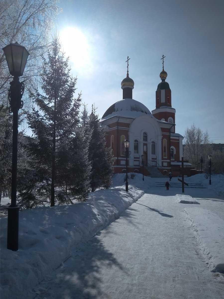 Свято-Троицкий храм фото 1