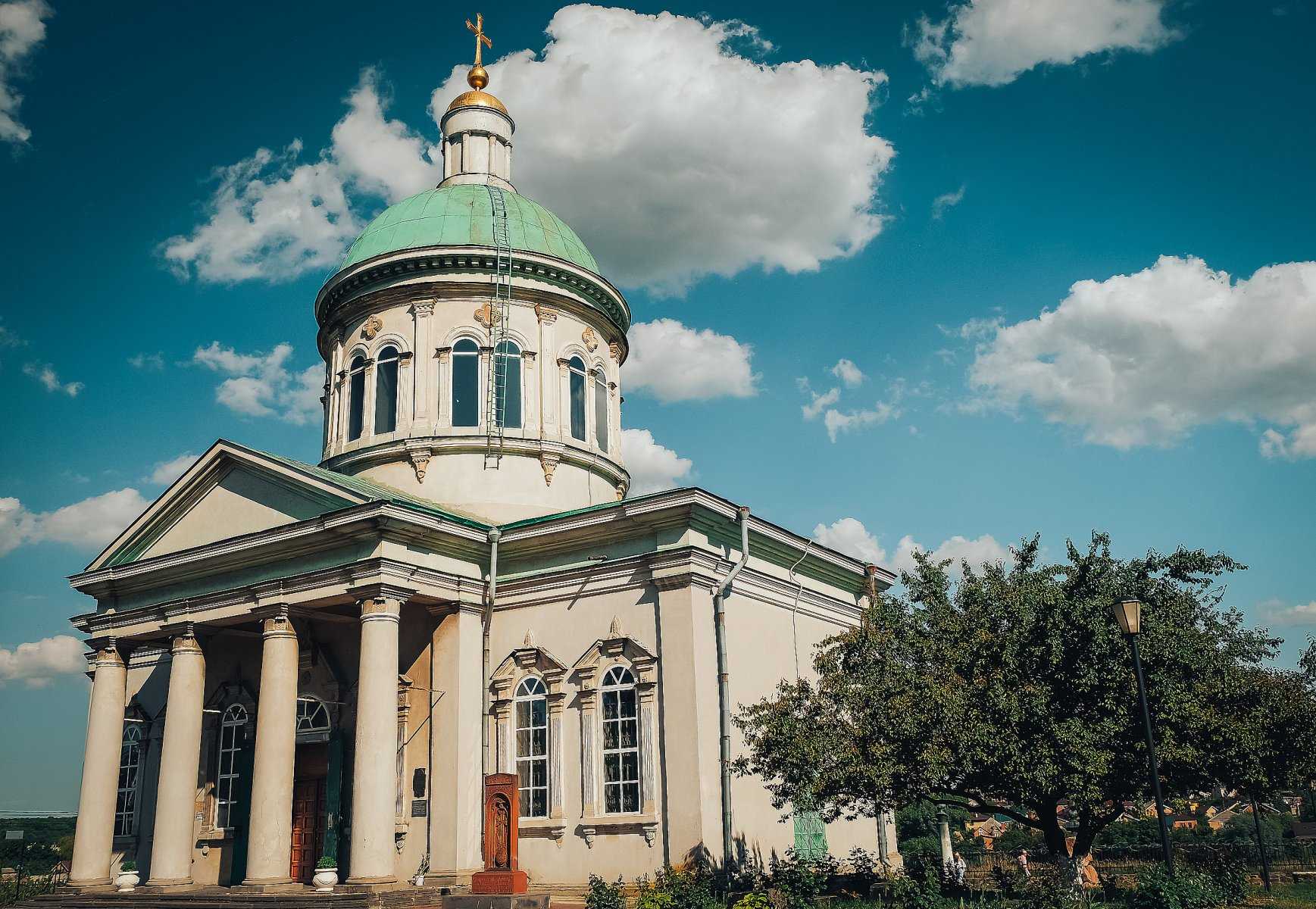 Сурб хач фото. Церковь Сурб-хач в Ростове-на-Дону. Церковь монастыря Сурб-хач Ростов на Дону. Церковь армянского монастыря Сурб-хач. Церковь Сурб-хач на территории бывшей Нахичевани в Ростове-на-Дону.