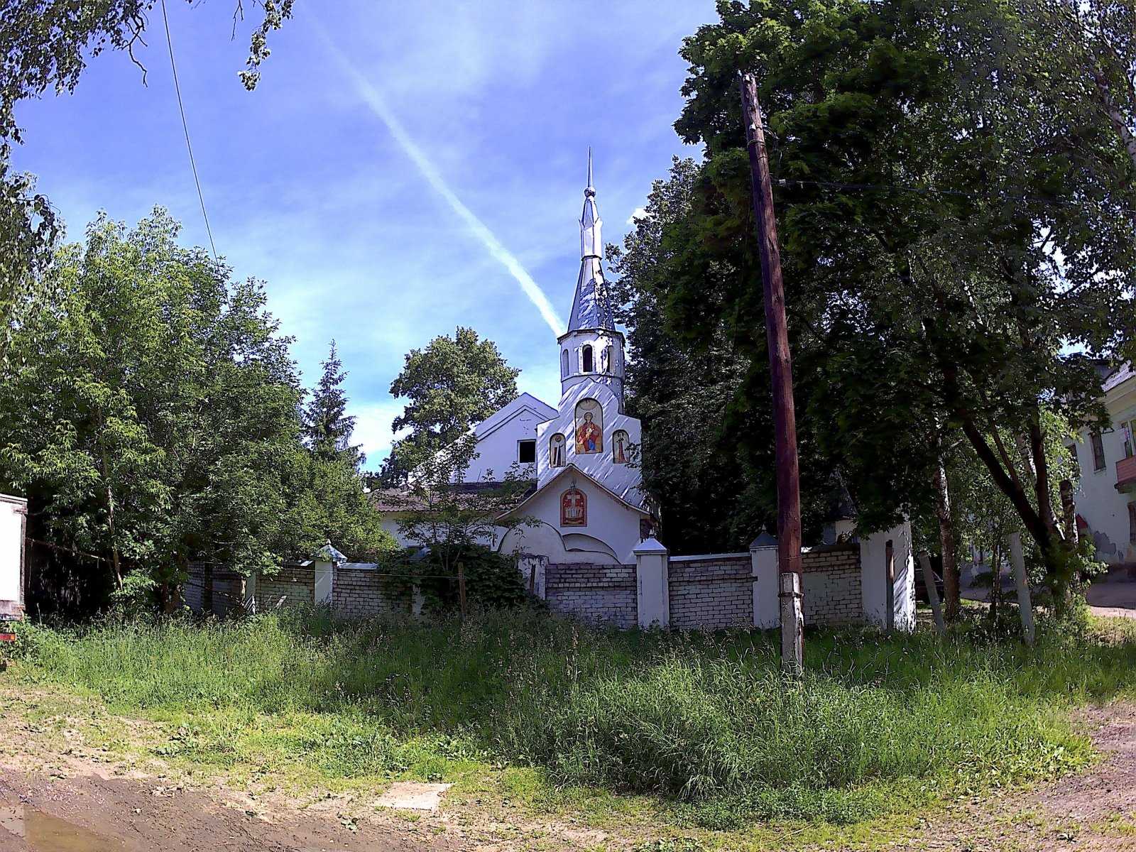 Храм Новомучеников Российских фото 1