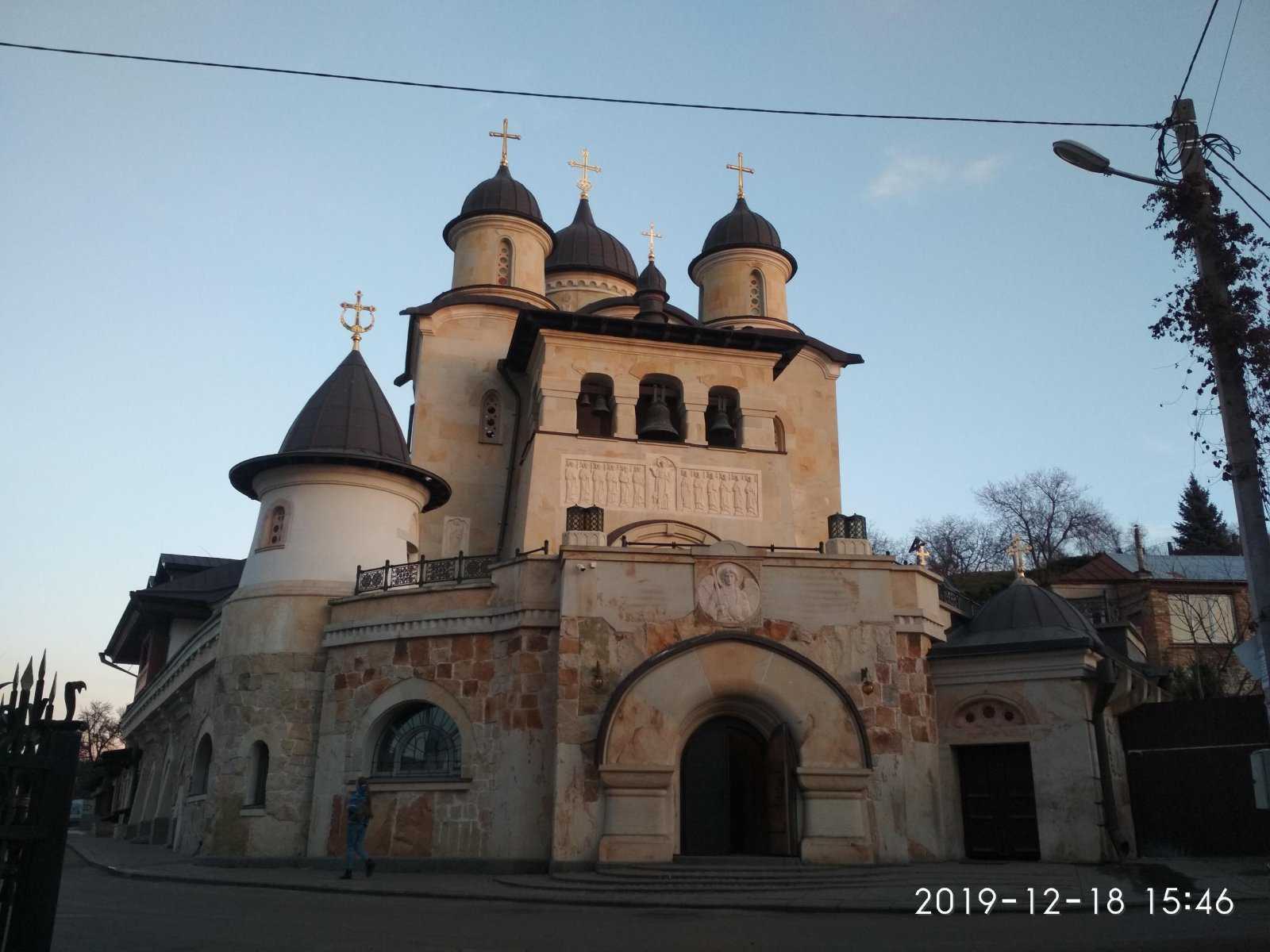 Свято-Архангело-Михайлівський Звіринецький чоловічий монастир фото 1