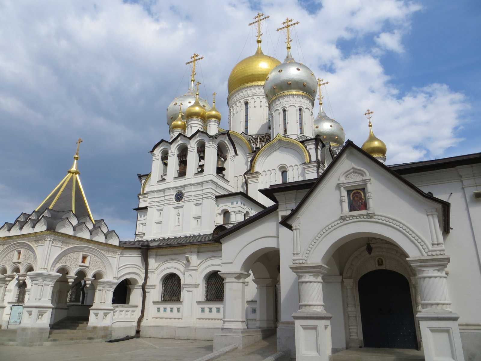 Зачатьевский монастырь Собор Рождества Пресвятой Богородицы фото 1