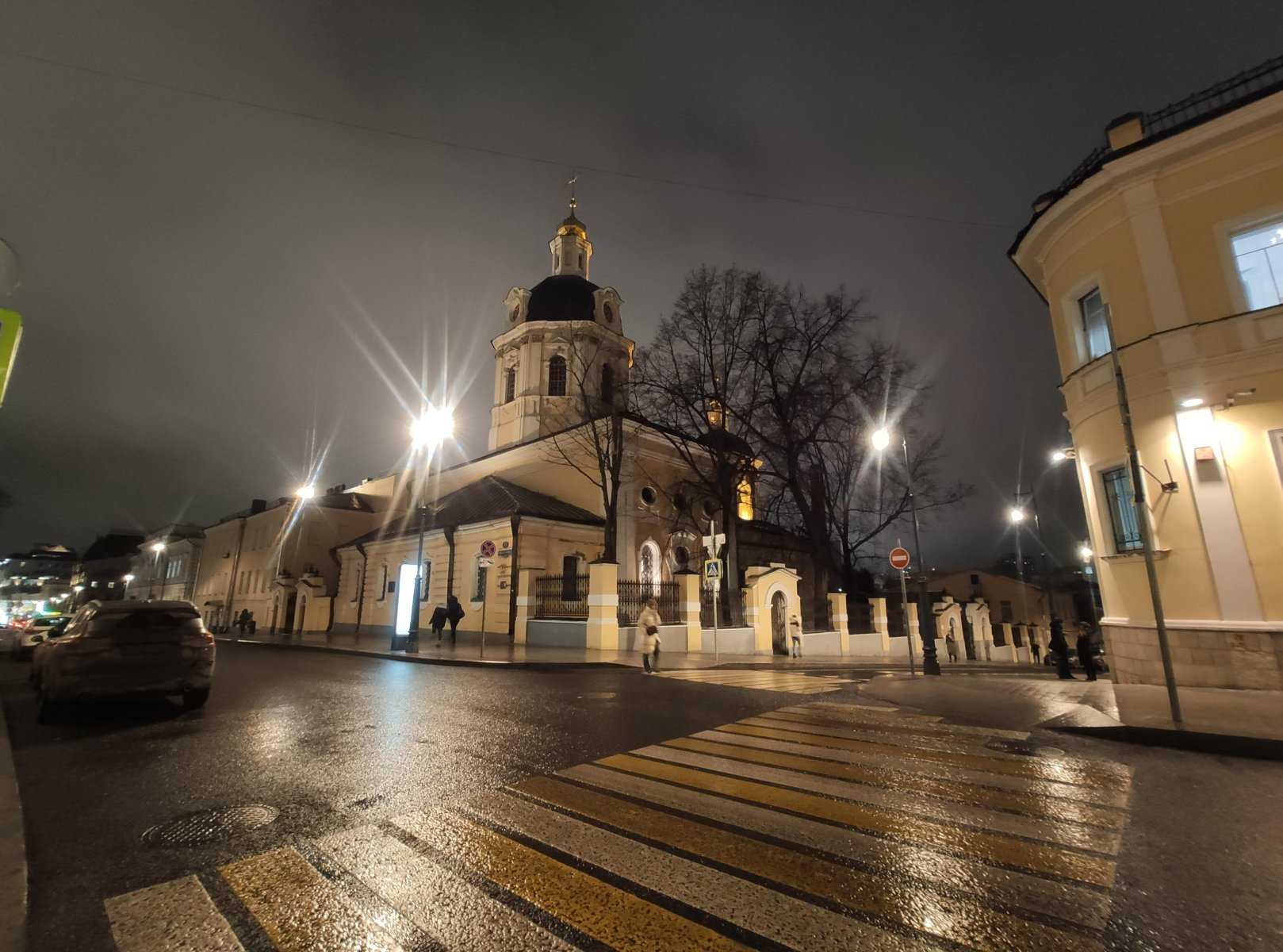 улица рождественская в москве