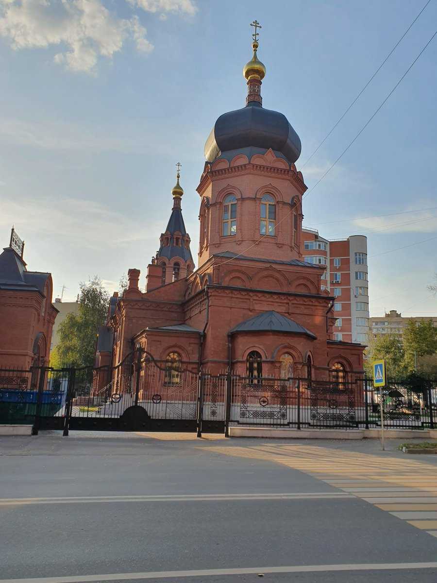 Храм в сокольниках расписание. Храм Благовещения Пресвятой Богородицы в Сокольниках (Москва). Храм Благовещения на Матросской тишине. Пресвятая Богородица в храме в Сокольниках. Храм Благовещения Пресвятой ВДВ.