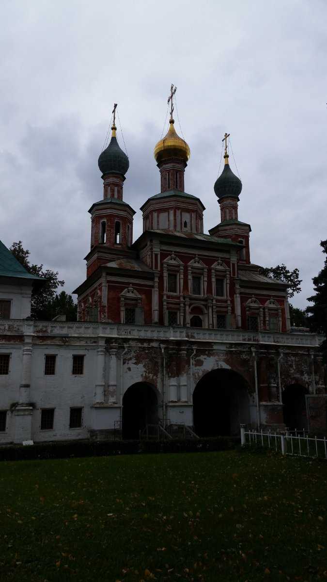 Храм Покрова Пресвятой Богородицы Новодевичьего монастыря фото 2