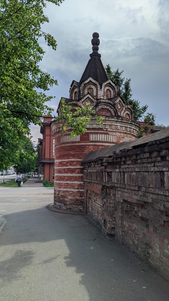 Церковь Рождества Христова в Христорождественском Слободском монастыре фото 2