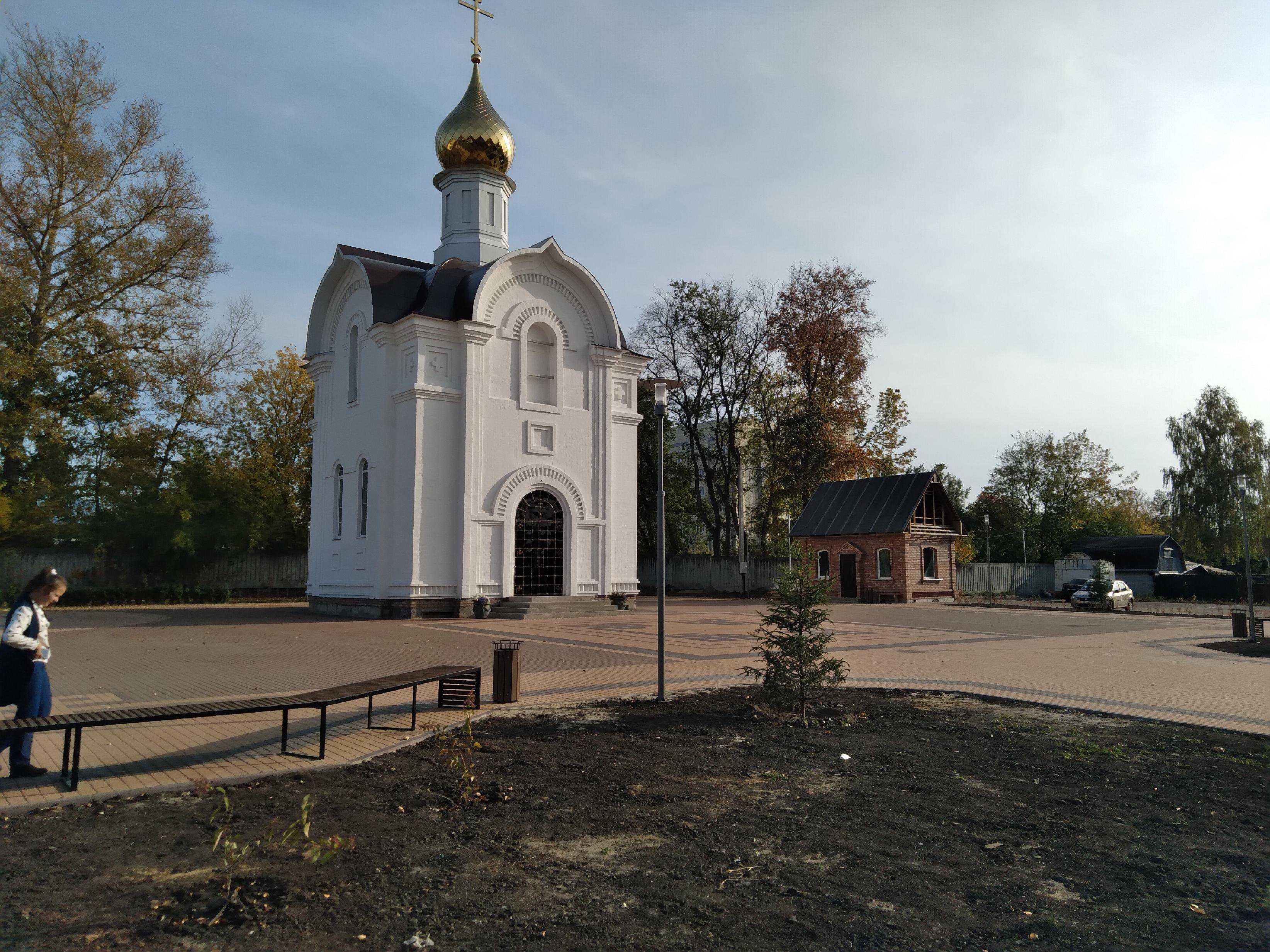 Храм святых благоверных князей Александра Невского и Даниила Московского фото 2