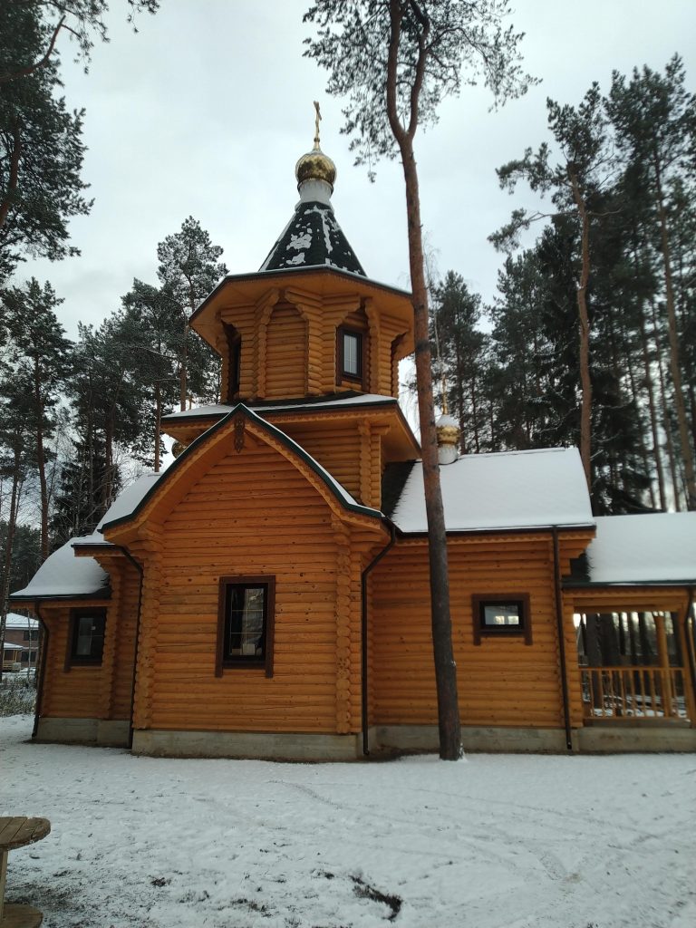 Храм преп. Серафима Саровского в Дрожжино фото 2